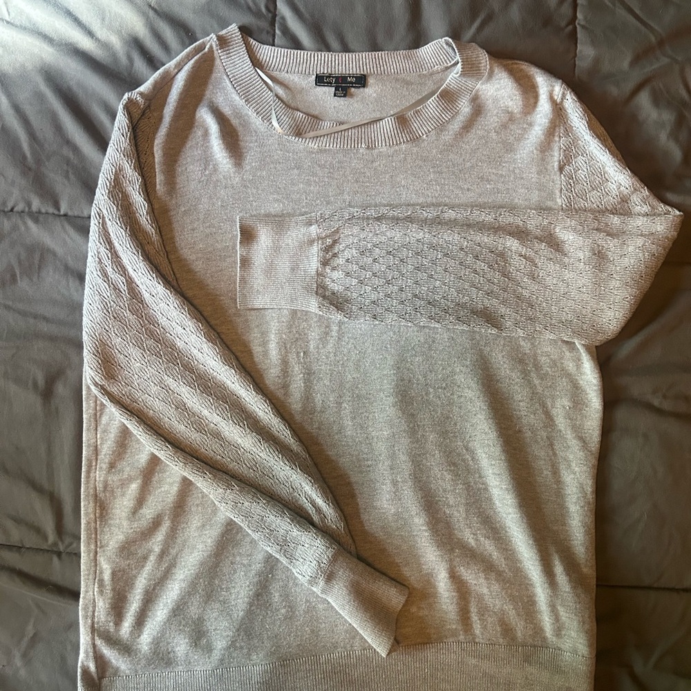 Lety & Me Grey Thin Sweater Large